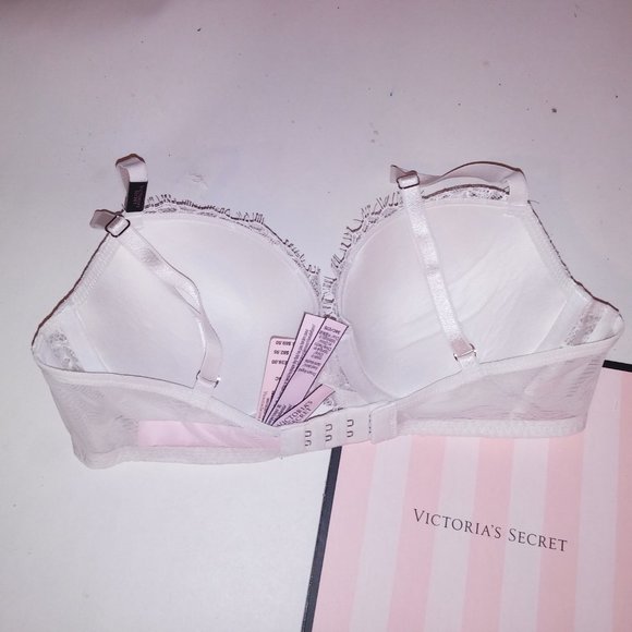 Victoria Secret Bra - Picture 8 of 9